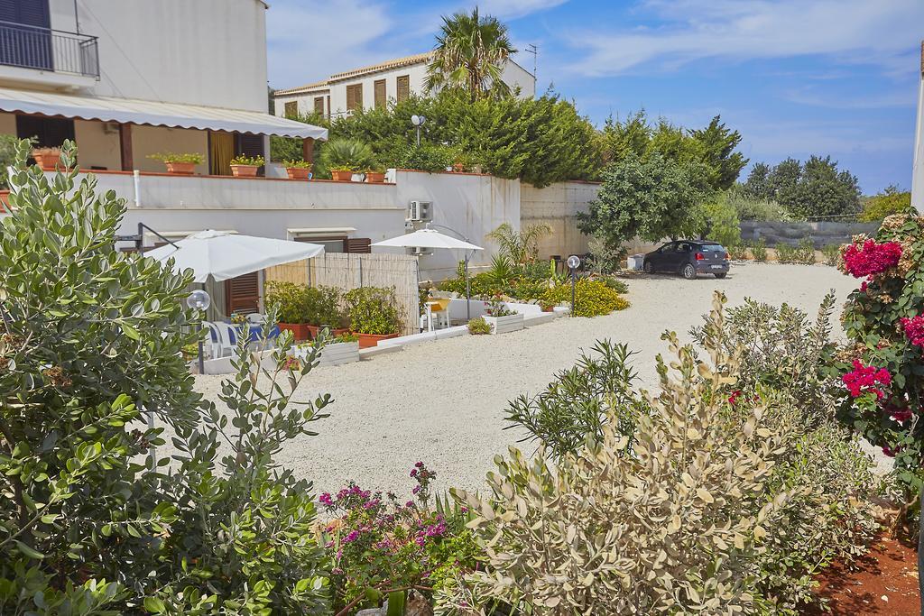Case Blu Mare San Vito Lo Capo Exterior photo